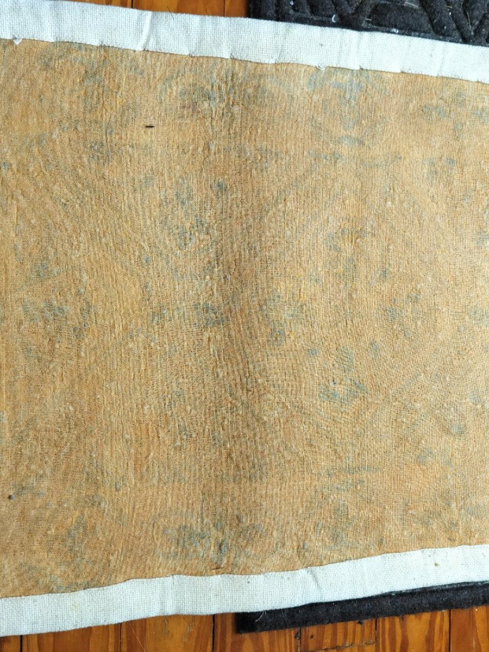 Small Floral Rug - Picture 5 of 5